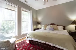 2403 Shreve Hill Rd, Dunn Loring, VA 22027 - Photo 3