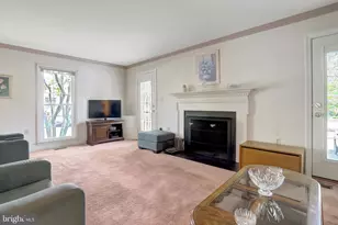 6571 Bermuda Green Ct, Alexandria, VA 22312 - Photo 5
