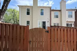 6571 Bermuda Green Ct, Alexandria, VA 22312 - Photo 3