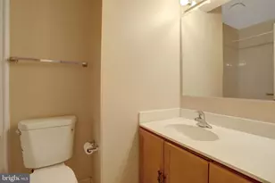 6571 Bermuda Green Ct, Alexandria, VA 22312 - Photo 23