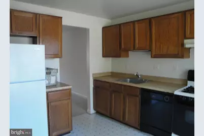 8029 Edinburgh Drive, Springfield, VA 22153 - Photo 3