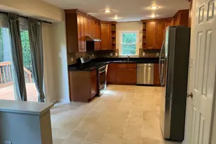 11415 Jordan Ln, Great Falls, VA 22066 - Photo 17