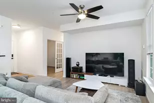 4210 Mozart Brigade Ln, Fairfax, VA 22030 - Photo 5