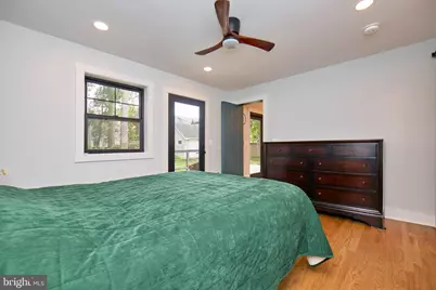 915 Desale Street SW, Vienna, VA 22180 - Photo 23