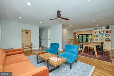 915 Desale Street SW, Vienna, VA 22180 - Photo 11