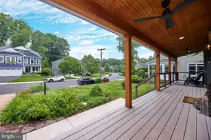 915 Desale St SW, Vienna, VA 22180 - Photo 5