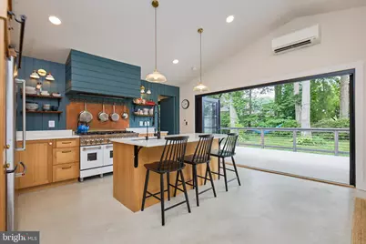 915 Desale Street SW, Vienna, VA 22180 - Photo 13