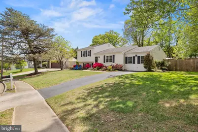 1315 Bayshire Lane, Herndon, VA 20170 - Photo 3