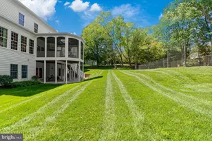 1090 Mill Field Ct, Great Falls, VA 22066 - Photo 43