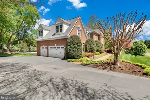 1090 Mill Field Ct, Great Falls, VA 22066 - Photo 77