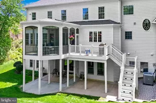 1090 Mill Field Ct, Great Falls, VA 22066 - Photo 41