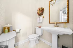 1090 Mill Field Ct, Great Falls, VA 22066 - Photo 29