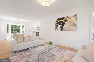 13813 Foggy Hills Ct, Clifton, VA 20124 - Photo 5