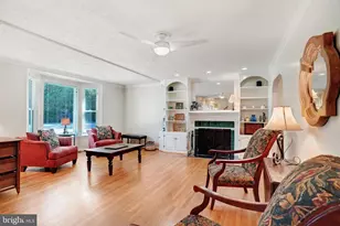 5300 Kings Park Dr, Springfield, VA 22151 - Photo 5