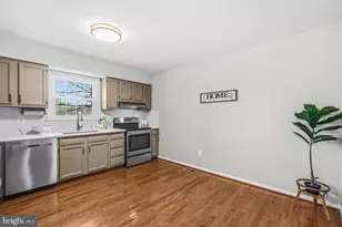 9145 School Craft Ln, Burke, VA 22015 - Photo 15