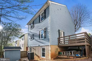 9145 School Craft Ln, Burke, VA 22015 - Photo 37