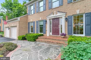 13772 Laurel Rock Dr, Clifton, VA 20124 - Photo 3
