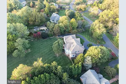 11379 Seneca Knoll Drive, Great Falls, VA 22066 - Photo 9