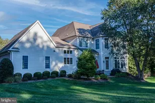11379 Seneca Knoll Dr, Great Falls, VA 22066 - Photo 5
