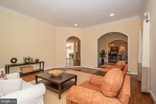 11379 Seneca Knoll Dr, Great Falls, VA 22066 - Photo 15