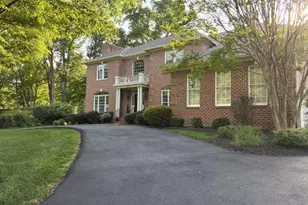 2954 Bonds Ridge Ct, Oakton, VA 22124 - Photo 1