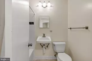4984 Swinton Dr, Fairfax, VA 22032 - Photo 31