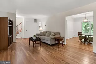 4984 Swinton Dr, Fairfax, VA 22032 - Photo 9