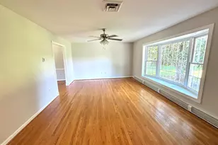 703 Kentland Dr, Great Falls, VA 22066 - Photo 9