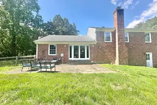 703 Kentland Dr, Great Falls, VA 22066 - Photo 13