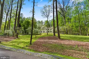 9201 Potomac Woods Ln, Great Falls, VA 22066 - Photo 43