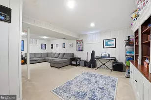 9215 Cork Pl, Burke, VA 22015 - Photo 37