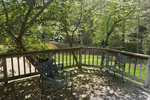 10425 Lake Ridge Dr, Oakton, VA 22124 - Photo 5