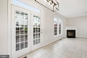8908 Royal Hannah Ln, Fairfax, VA 22031 - Photo 27