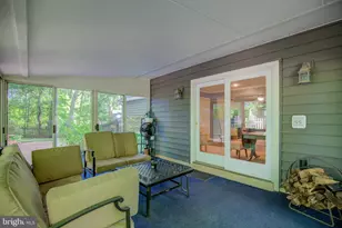 9518 Heathwood Ct, Burke, VA 22015 - Photo 19