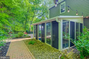 9518 Heathwood Ct, Burke, VA 22015 - Photo 41
