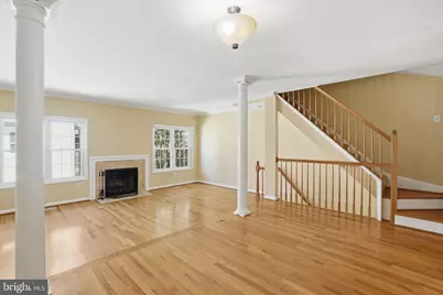 2391 Hunters Square Court, Reston, VA 20191 - Photo 3