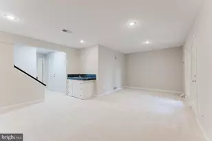 3929 Clares Ct, Fairfax, VA 22033 - Photo 37