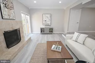 6191 Wellington Commons Dr, Alexandria, VA 22310 - Photo 13