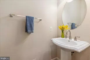 5645 Tower Hill Cir, Alexandria, VA 22315 - Photo 31