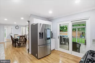 6809 Rolling Rd, Springfield, VA 22152 - Photo 15
