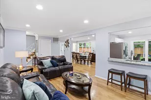 6809 Rolling Rd, Springfield, VA 22152 - Photo 7