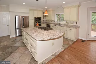 10190 Akhtamar Dr, Great Falls, VA 22066 - Photo 17