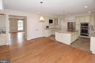 10190 Akhtamar Dr, Great Falls, VA 22066 - Photo 13