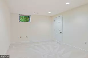 1706 Broadfield Ln, Vienna, VA 22182 - Photo 59