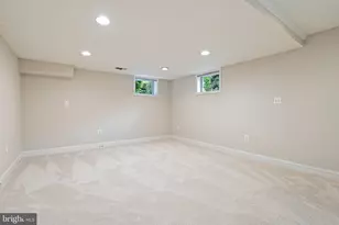 1706 Broadfield Ln, Vienna, VA 22182 - Photo 55