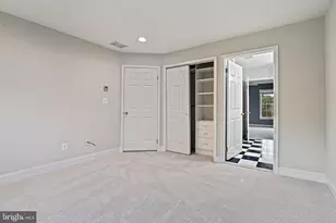 1706 Broadfield Ln, Vienna, VA 22182 - Photo 41