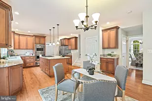1706 Broadfield Ln, Vienna, VA 22182 - Photo 17