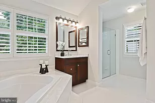 1706 Broadfield Ln, Vienna, VA 22182 - Photo 35