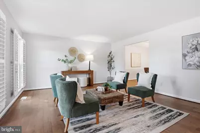 103 Saratoga Way NE, Vienna, VA 22180 - Photo 7