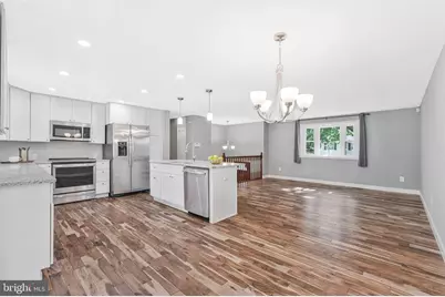1105 Clarke Street, Herndon, VA 20170 - Photo 9